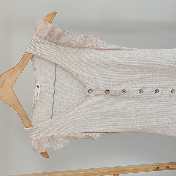 Beige Ruffle Short Dress Size S - Picture 2 of 6